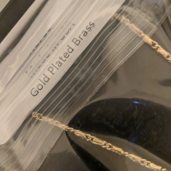 Rose Neckless - Picture 2 of 2